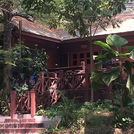 Ban Suan Klang Muang Resort Mae Hong Son Exterior photo