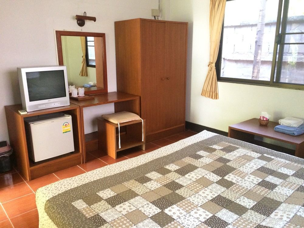 Ban Suan Klang Muang Resort Mae Hong Son Exterior photo