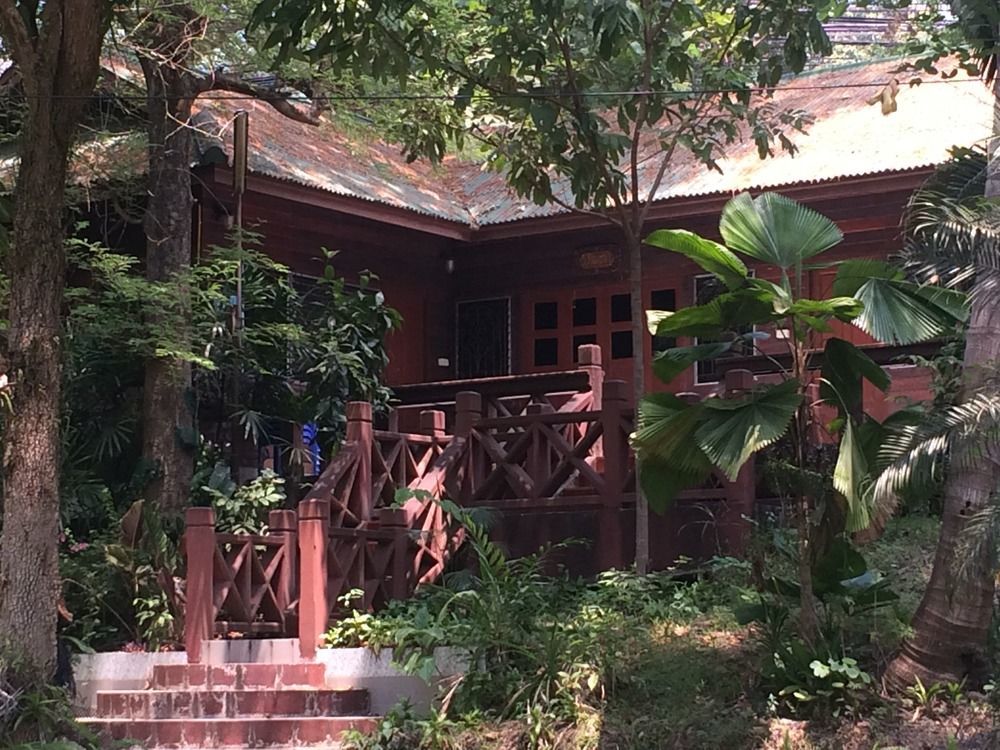 Ban Suan Klang Muang Resort Mae Hong Son Exterior photo